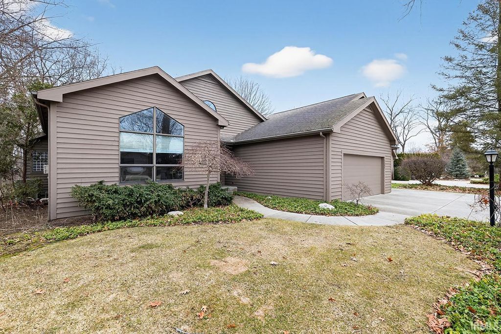 Photo of 3327 Bridgetown Rd. Road, Bristol, IN 46507 (MLS # 202607325)