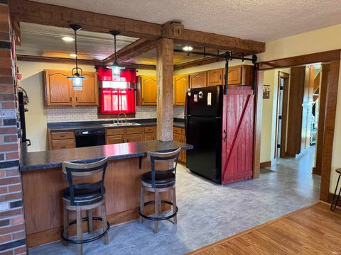 Tiny photo for 258 ADAMS Avenue, Peru, IN 46970 (MLS # 202544750)