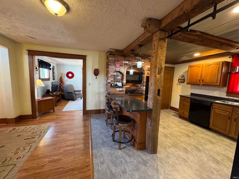 Tiny photo for 258 ADAMS Avenue, Peru, IN 46970 (MLS # 202544750)