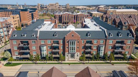 1219 Napoleon 104, South Bend, IN 46617 - #: 202514660