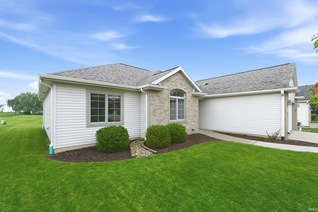 Photo of 5322 Myanna Lane, Fort Wayne, IN 46835 (MLS # 202643165)