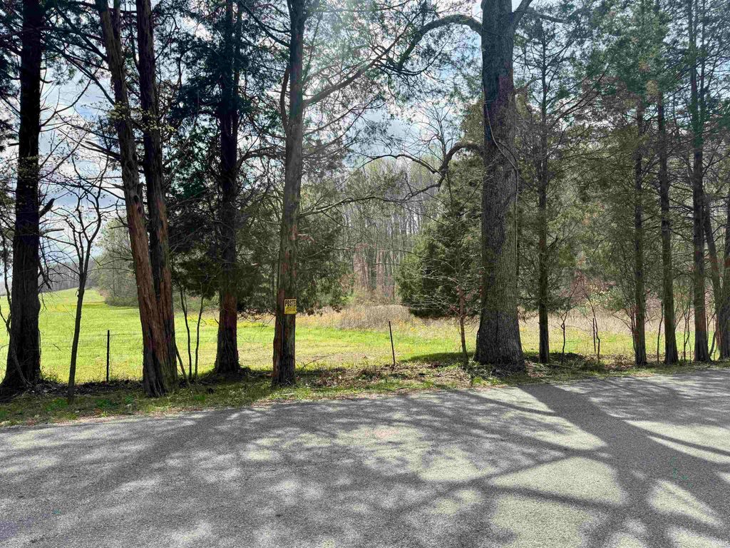 Photo of off Co Rd 660 S / 675 E, Hardinsburg, IN 47125 (MLS # 202613047)