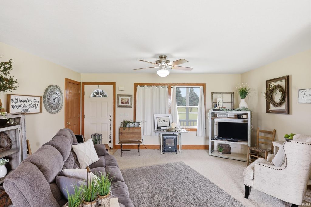 Photo of 4918 County Road 48, Auburn, IN 46706 (MLS # 202619147)