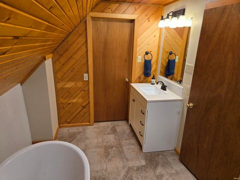 Tiny photo for 993 W 275 N Road, Logansport, IN 46947 (MLS # 202607253)