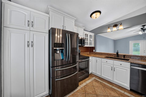 Tiny photo for 27407 Cobblestone Way, Elkhart, IN 46514 (MLS # 202633338)