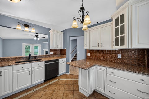 Tiny photo for 27407 Cobblestone Way, Elkhart, IN 46514 (MLS # 202633338)