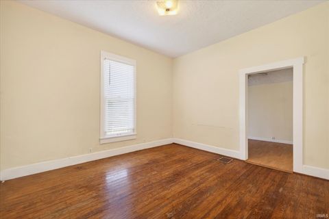 Tiny photo for 705 W 13Th Street, Bloomington, IN 47404 (MLS # 202609632)