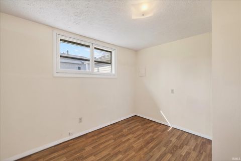 Tiny photo for 705 W 13Th Street, Bloomington, IN 47404 (MLS # 202609632)