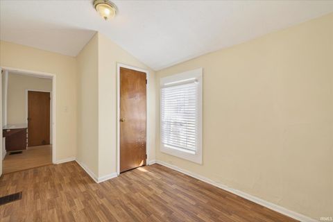 Tiny photo for 705 W 13Th Street, Bloomington, IN 47404 (MLS # 202609632)