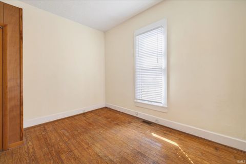 Tiny photo for 705 W 13Th Street, Bloomington, IN 47404 (MLS # 202609632)