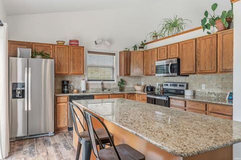 Tiny photo for 10247 Erwin Lane, New Haven, IN 46774 (MLS # 202620280)