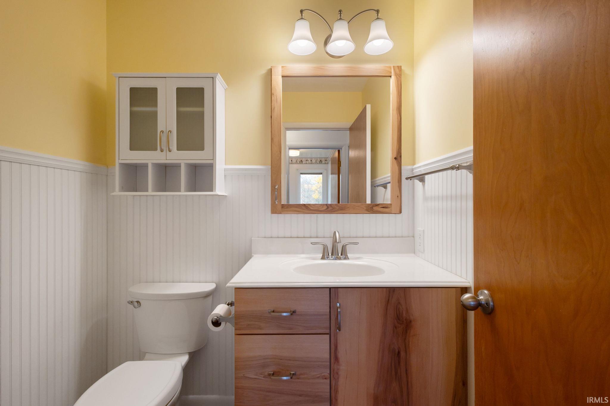 Middlebury, Indiana 46540, United States, 4 Bedrooms Bedrooms, ,3 BathroomsBathrooms,Residential,Pending,30874