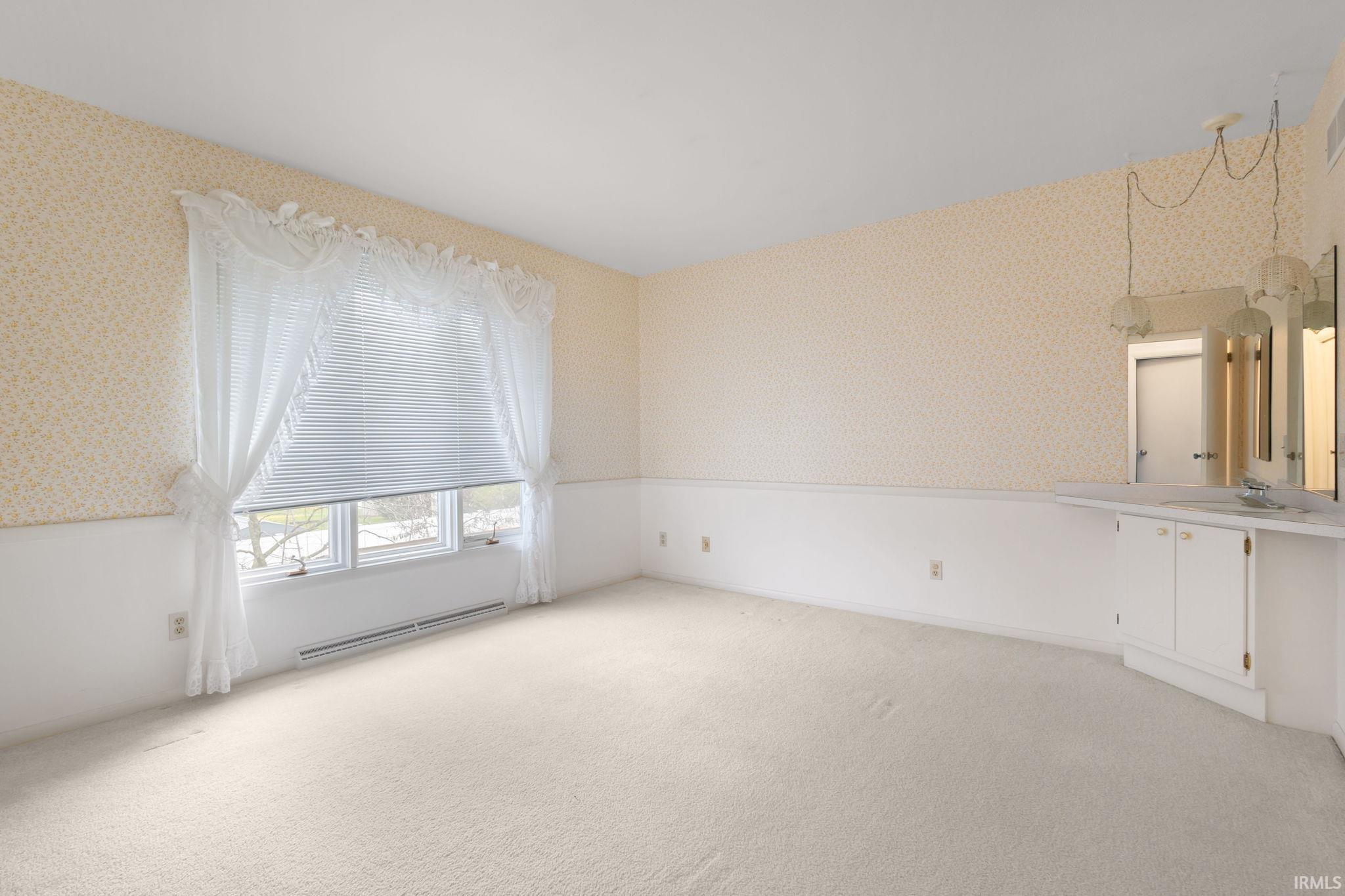 Middlebury, Indiana 46540, United States, 4 Bedrooms Bedrooms, ,3 BathroomsBathrooms,Residential,Pending,30874