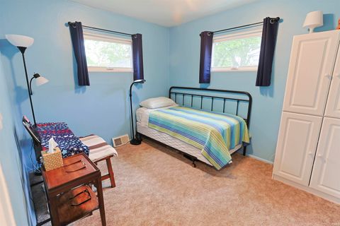 Tiny photo for 1241 Pyle Avenue, South Bend, IN 46615 (MLS # 202618373)