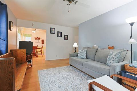 Tiny photo for 1241 Pyle Avenue, South Bend, IN 46615 (MLS # 202618373)
