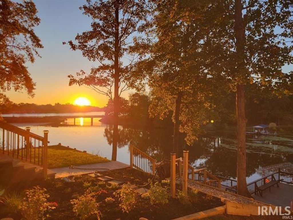 Photo of 4033 N Denver Court, Monticello, IN 47960 (MLS # 202602771)