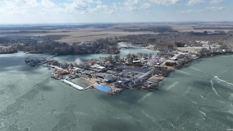 Tiny photo for 2800 N Baers Court, Monticello, IN 47960 (MLS # 202606843)