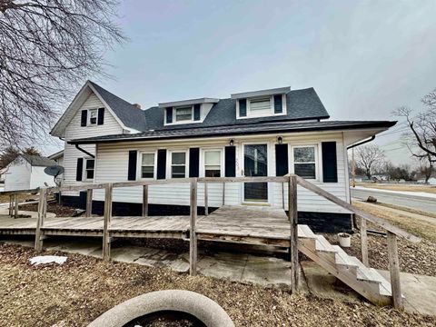 Photo of 203 E Lyons Street, Swayzee, IN 46986 (MLS # 202604699)