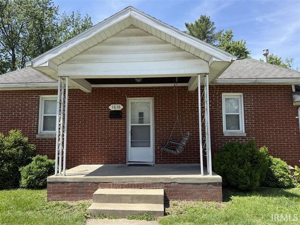 Photo of 1616 Hercules Avenue, Evansville, IN 47711 (MLS # 202614360)
