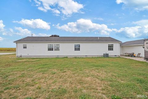 Tiny photo for 3766 S 400 WEST, Kokomo, IN 46902 (MLS # 202541086)