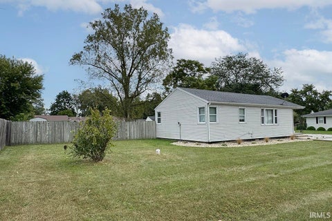 Tiny photo for 59636 Rosedale Avenue, Elkhart, IN 46517 (MLS # 202637534)