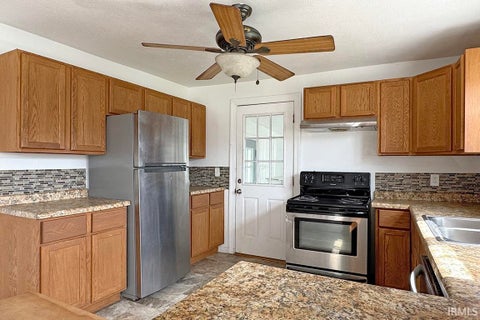 Tiny photo for 59636 Rosedale Avenue, Elkhart, IN 46517 (MLS # 202637534)