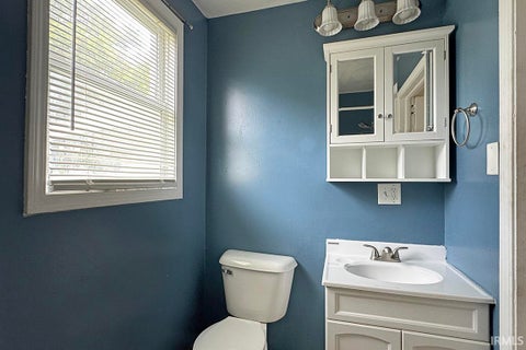 Tiny photo for 59636 Rosedale Avenue, Elkhart, IN 46517 (MLS # 202637534)