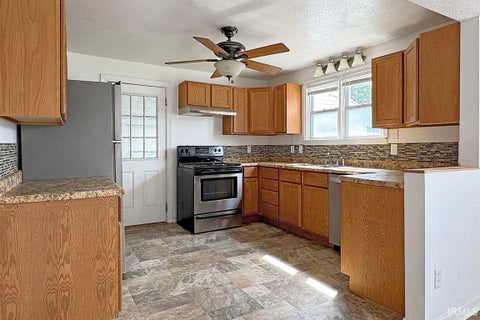 Tiny photo for 59636 Rosedale Avenue, Elkhart, IN 46517 (MLS # 202637534)