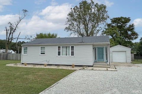 Photo of 59636 Rosedale Avenue, Elkhart, IN 46517 (MLS # 202637534)