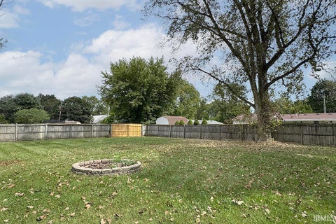 Tiny photo for 59636 Rosedale Avenue, Elkhart, IN 46517 (MLS # 202637534)
