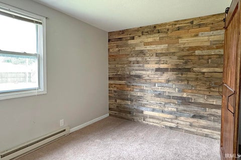 Tiny photo for 59636 Rosedale Avenue, Elkhart, IN 46517 (MLS # 202637534)