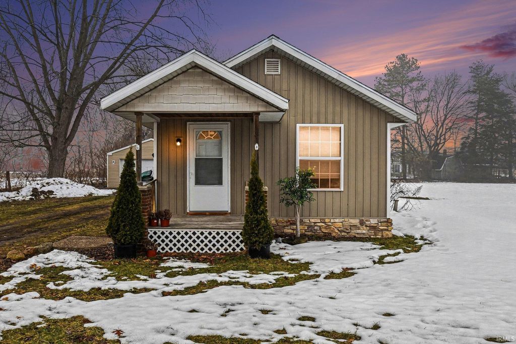 Photo of 54871 County Road 101 Road, Elkhart, IN 46514 (MLS # 202604946)