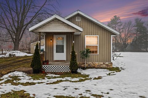 Photo of 54871 County Road 101 Road, Elkhart, IN 46514 (MLS # 202604946)