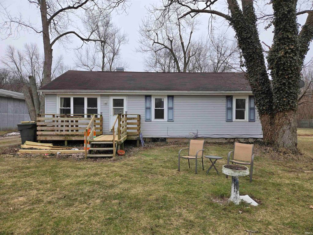 Photo of 11644 3rd Street, Osceola, IN 46561 (MLS # 202607078)