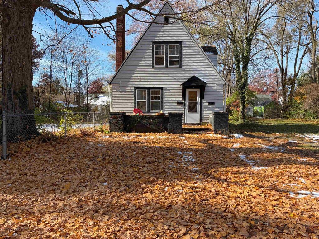 Photo of 1641 Obrien Street, South Bend, IN 46628 (MLS # 202546287)