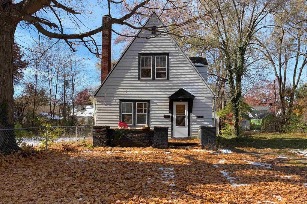 Photo of 1641 Obrien Street, South Bend, IN 46628 (MLS # 202546287)