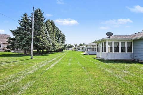 Tiny photo for 152 Oakmont Drive, Bremen, IN 46506 (MLS # 202635029)