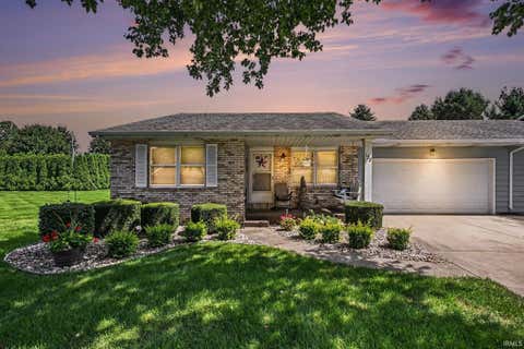 Tiny photo for 152 Oakmont Drive, Bremen, IN 46506 (MLS # 202635029)