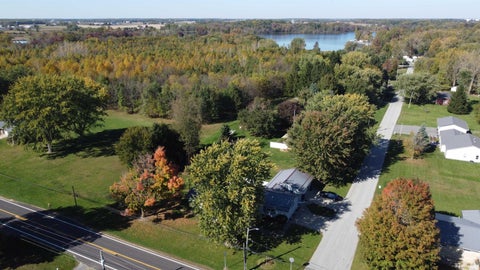 Tiny photo for 101 N Neer Dr DR, Silver Lake, IN 46982 (MLS # 202643726)