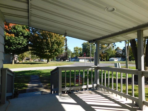 Tiny photo for 101 N Neer Dr DR, Silver Lake, IN 46982 (MLS # 202643726)
