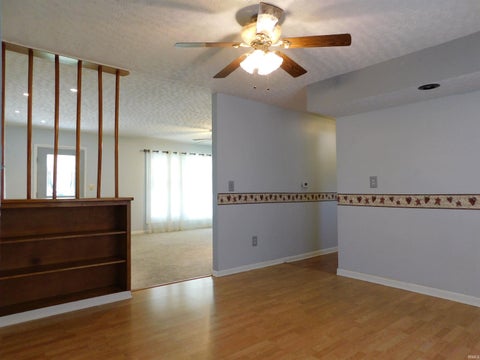 Tiny photo for 101 N Neer Dr DR, Silver Lake, IN 46982 (MLS # 202643726)