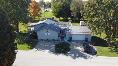 Tiny photo for 101 N Neer Dr DR, Silver Lake, IN 46982 (MLS # 202643726)