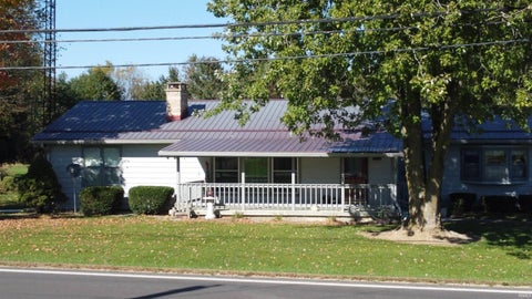 Tiny photo for 101 N Neer Dr DR, Silver Lake, IN 46982 (MLS # 202643726)