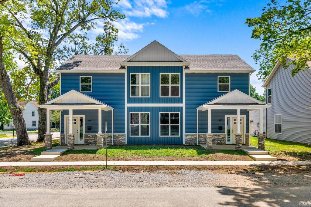 Photo of 517 E College Avenue, North Manchester, IN 46962 (MLS # 202627301)