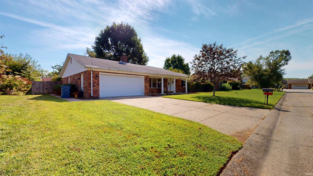 Photo of 4122 Secretariat Drive, Newburgh, IN 47630 (MLS # 202638201)