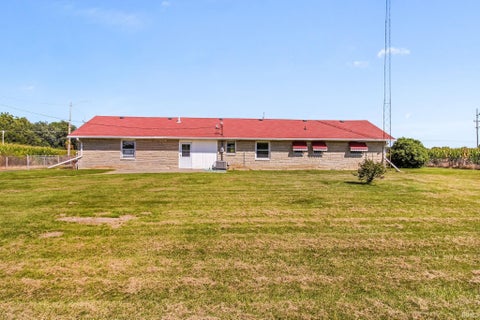 Tiny photo for 2297 N St Rd 25, Logansport, IN 46947 (MLS # 202635010)