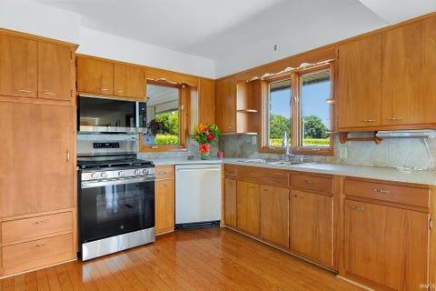Tiny photo for 2297 N St Rd 25, Logansport, IN 46947 (MLS # 202635010)