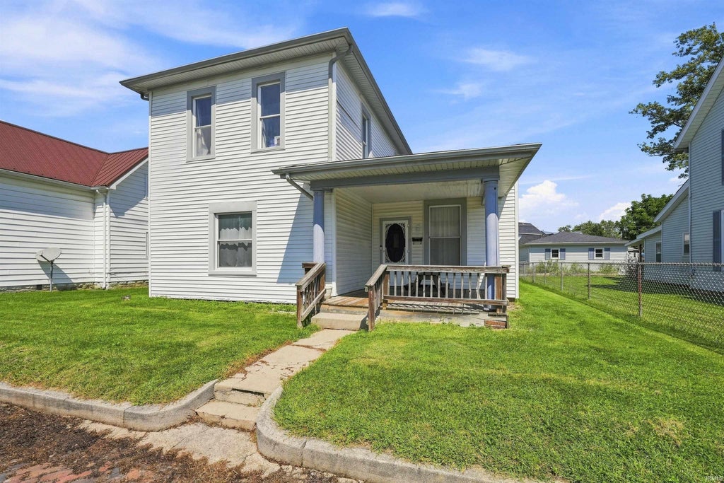 Photo of 515 Mayne Street, Huntington, IN 46750 (MLS # 202636538)