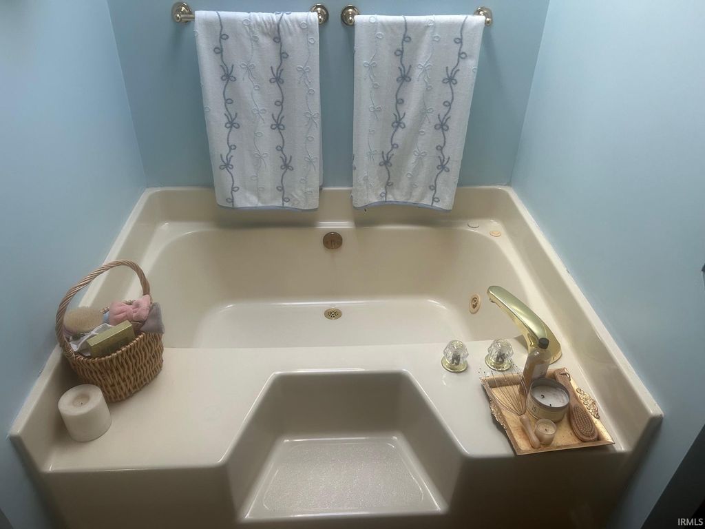 Photo of 3288 Westhampton Drive, Newburgh, IN 47630 (MLS # 202606168)