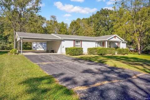 Tiny photo for 77 Cindy Lane, Bedford, IN 47421 (MLS # 202641794)